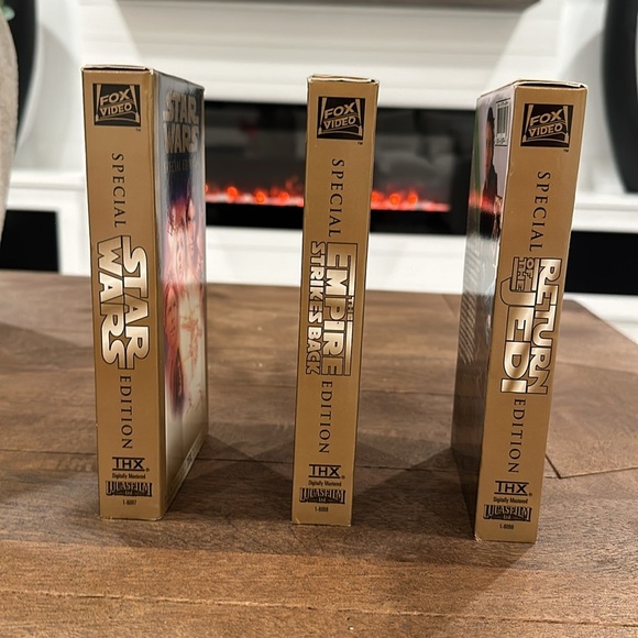 Star Wars Trilogy VHS set gold black collectors item boxed set 3 VHS set Jedi - Picture 6 of 8